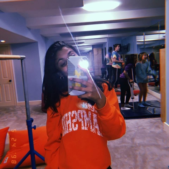 Meet your Posher, Isha - Picture 1 of 1